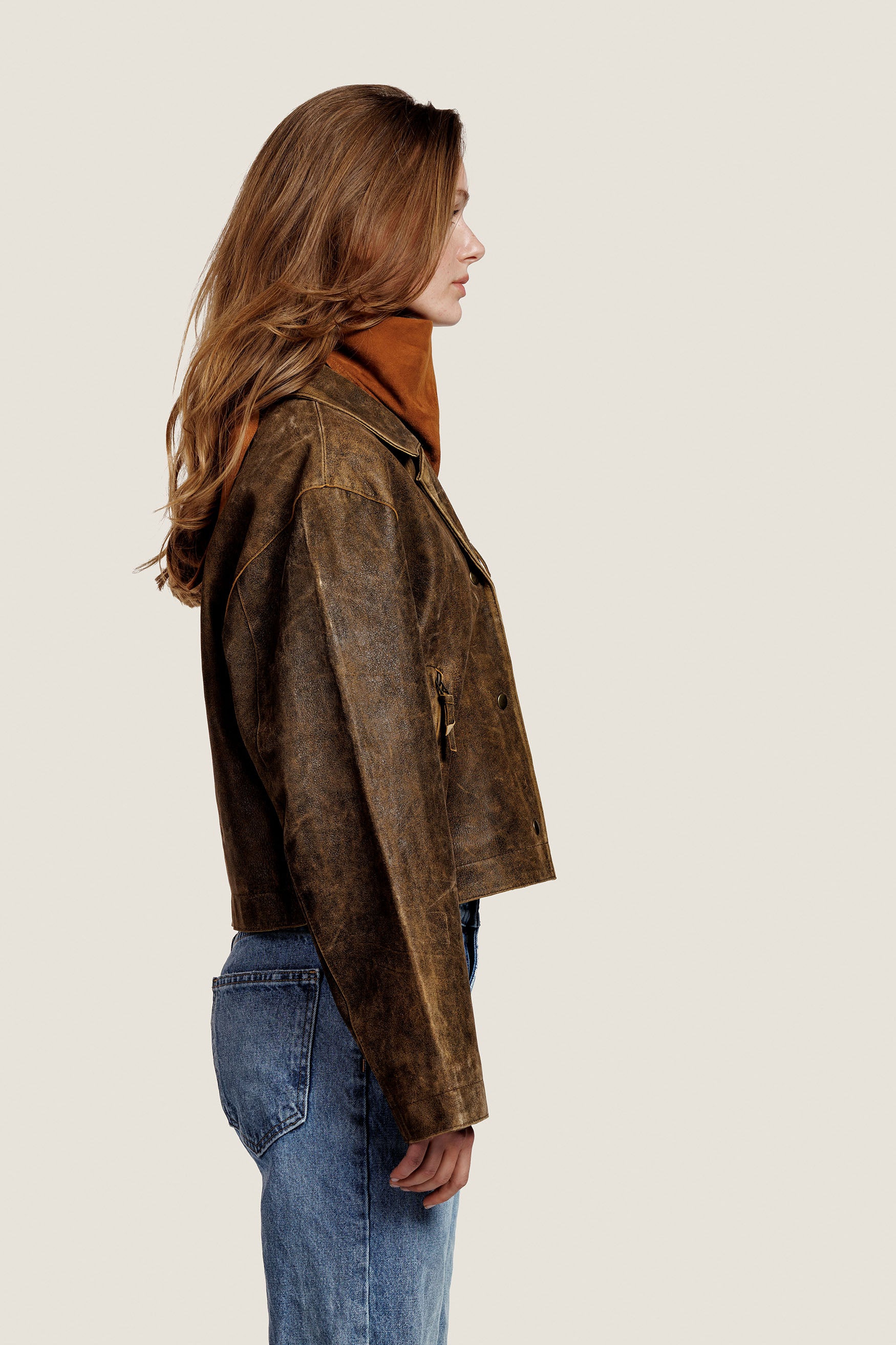 Lucy - Suede Scarf